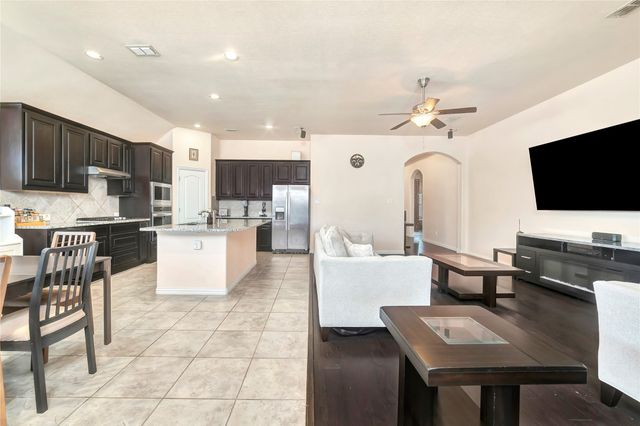 1008 Hoxton Road, Forney, TX 75126