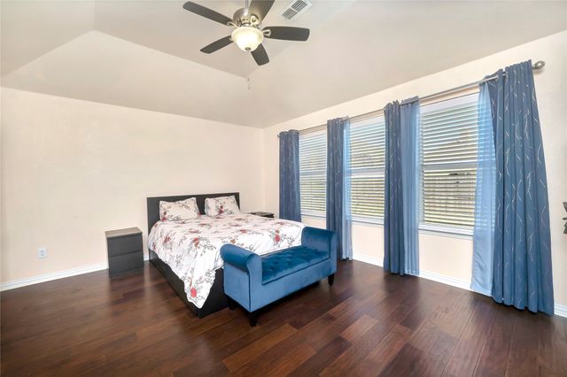 1008 Hoxton Road, Forney, TX 75126