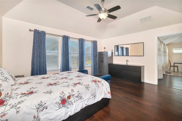 1008 Hoxton Road, Forney, TX 75126