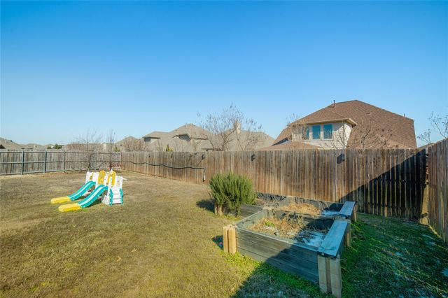 1008 Hoxton Road, Forney, TX 75126