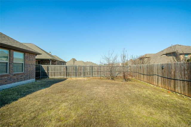 1008 Hoxton Road, Forney, TX 75126