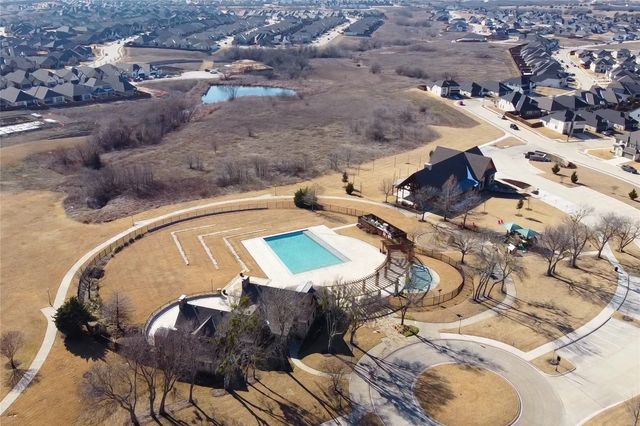 1008 Hoxton Road, Forney, TX 75126