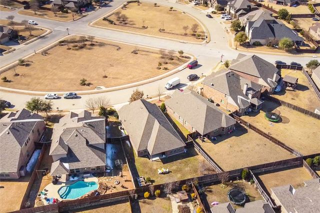 1008 Hoxton Road, Forney, TX 75126