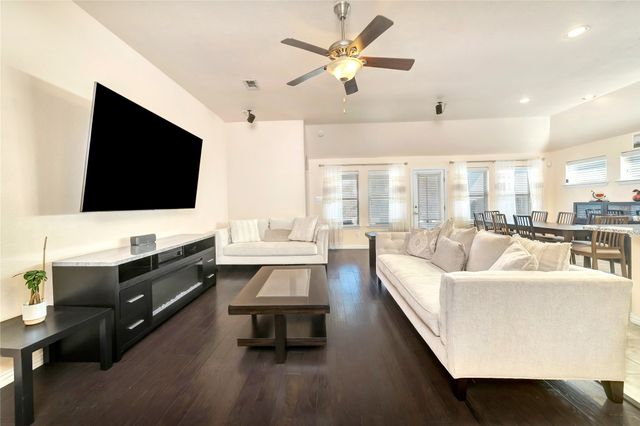 1008 Hoxton Road, Forney, TX 75126