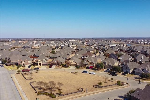 1008 Hoxton Road, Forney, TX 75126