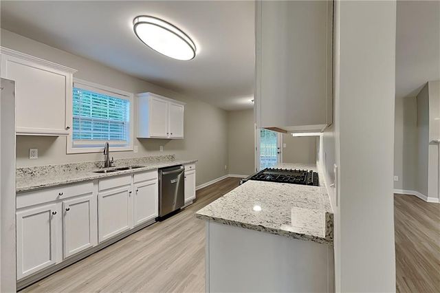 280 Brookview Drive, Dallas, GA 30132