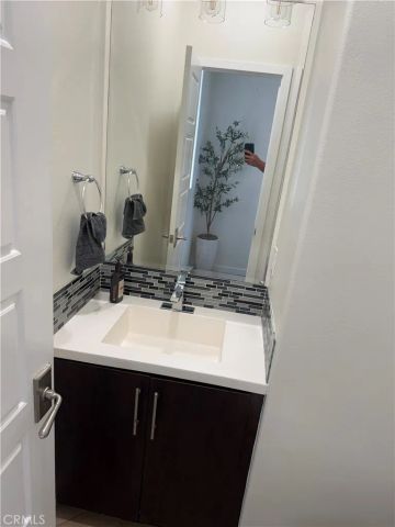 2256 indus way, San Marcos, CA 92078