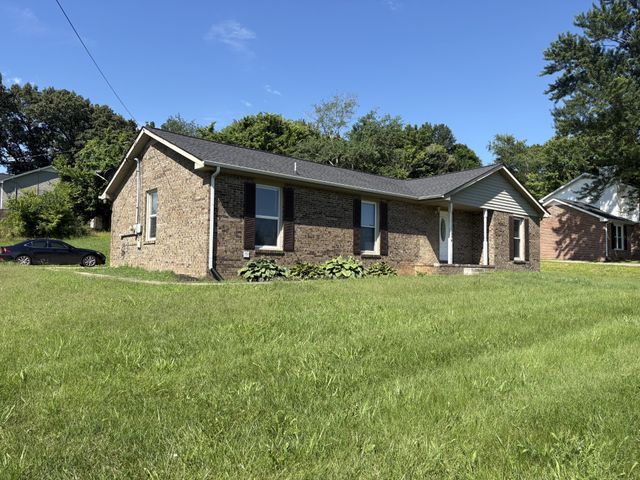 1710 Broadripple Dr, Clarksville, TN 37042