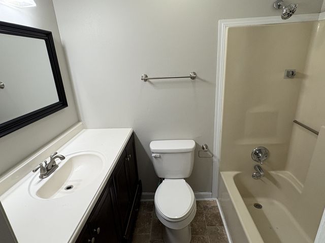 1710 Broadripple Dr, Clarksville, TN 37042