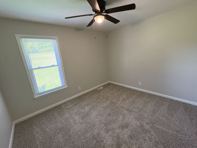 1710 Broadripple Dr, Clarksville, TN 37042