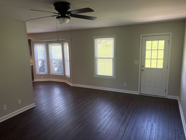 1710 Broadripple Dr, Clarksville, TN 37042
