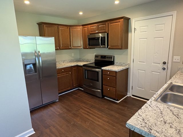 1710 Broadripple Dr, Clarksville, TN 37042