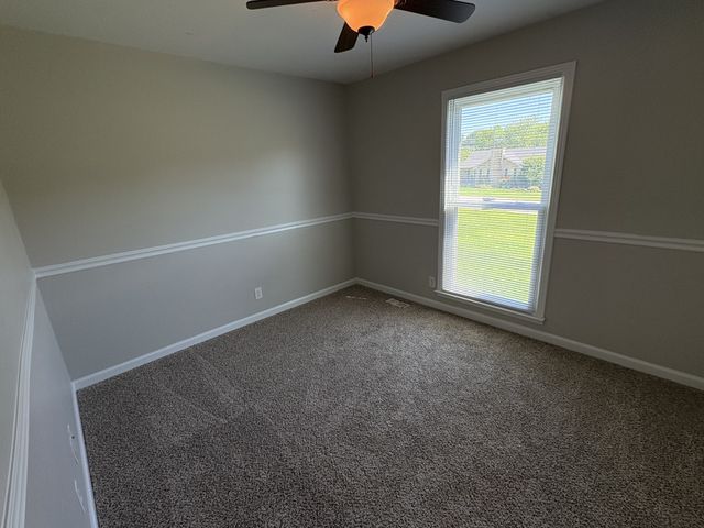 1710 Broadripple Dr, Clarksville, TN 37042