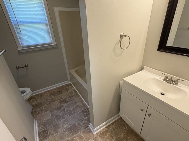 1710 Broadripple Dr, Clarksville, TN 37042