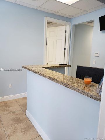 5801 NW 151st St 101, Miami Lakes, FL 33014