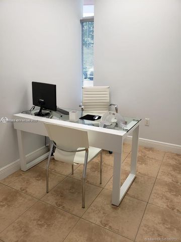 5801 NW 151st St 101, Miami Lakes, FL 33014