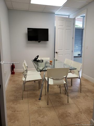 5801 NW 151st St 101, Miami Lakes, FL 33014