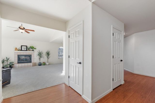 1426 Gladstone Court, Redding, CA 96001