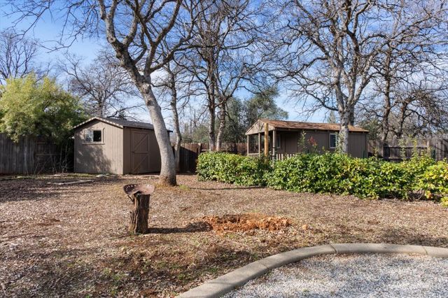 1426 Gladstone Court, Redding, CA 96001