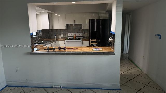 1550 SW 86th Ct, Miami, FL 33144