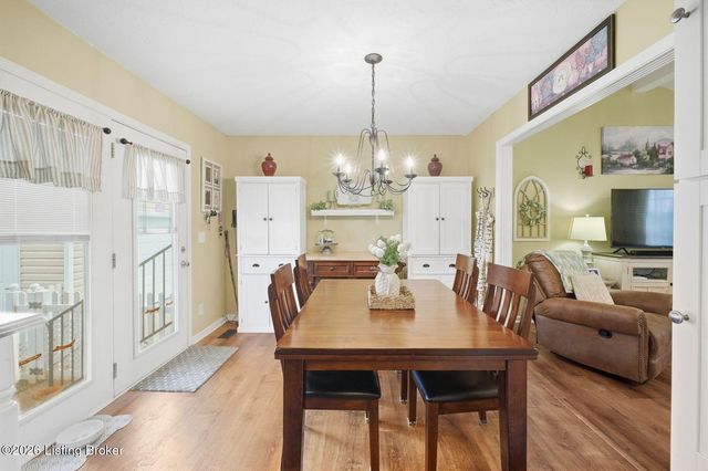 375 Forest Ridge Dr, Mt Washington, KY 40047