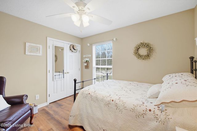 375 Forest Ridge Dr, Mt Washington, KY 40047