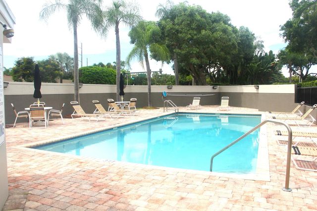 6663 Boca Pines Trail B, Boca Raton, FL 33433