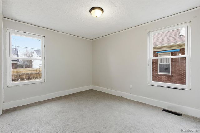 3919 Devonshire Road, Detroit, MI 48224