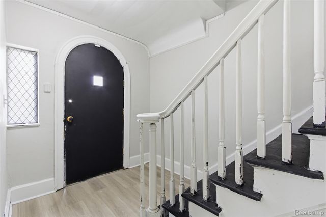 3919 Devonshire Road, Detroit, MI 48224