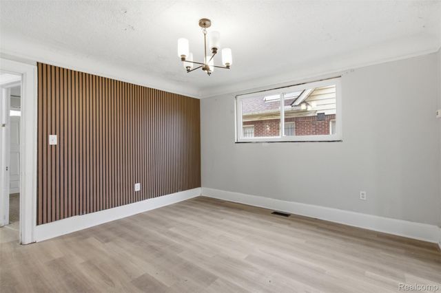 3919 Devonshire Road, Detroit, MI 48224