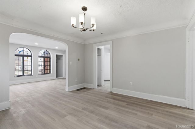 3919 Devonshire Road, Detroit, MI 48224