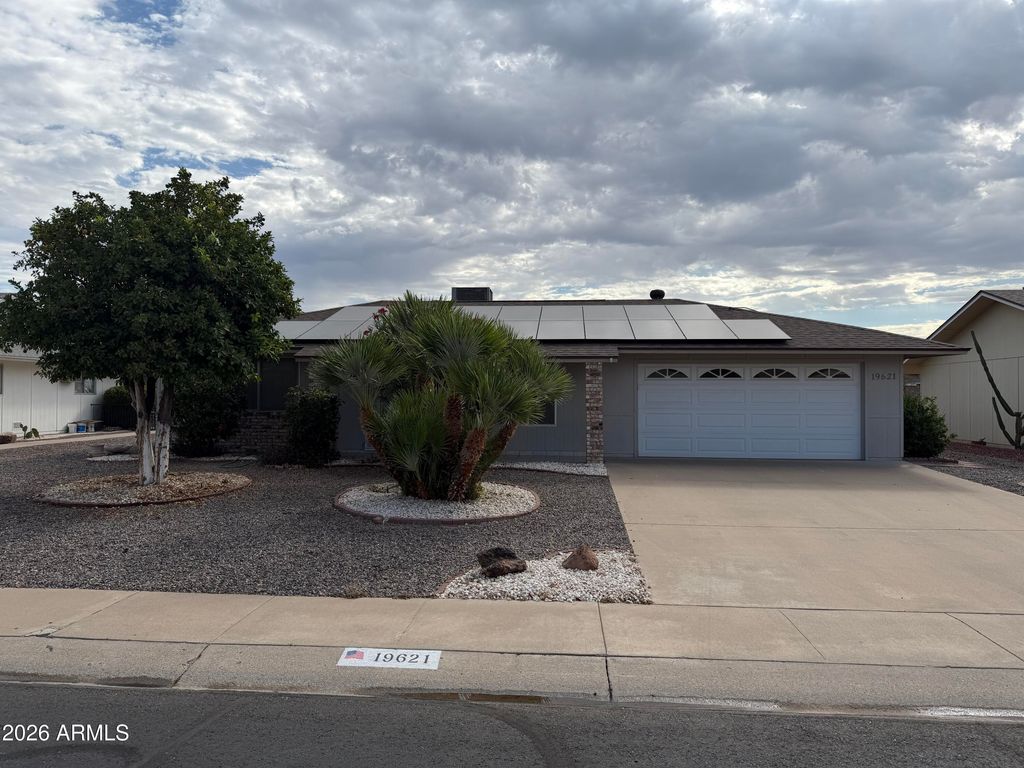 19621 N PALO VERDE Drive, Sun City, AZ 85373 — exterior