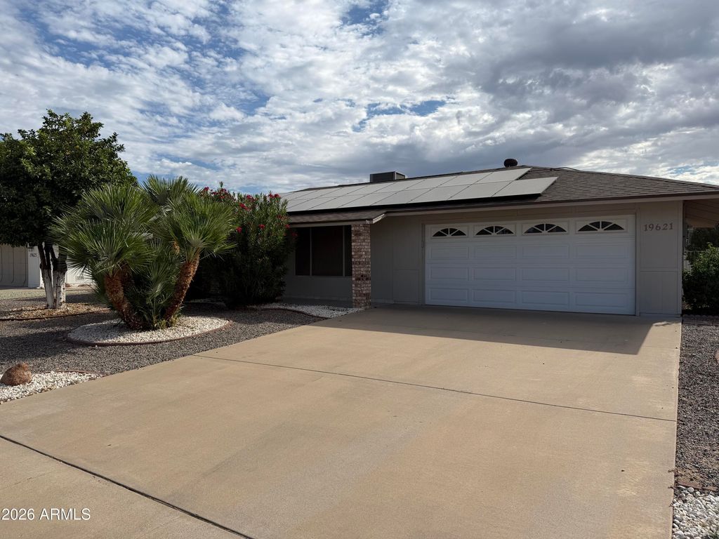 19621 N PALO VERDE Drive, Sun City, AZ 85373 — photo 2