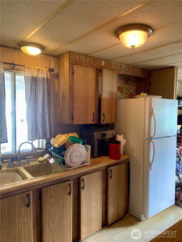 14205 State Route 165 E, Buckley, WA 98321