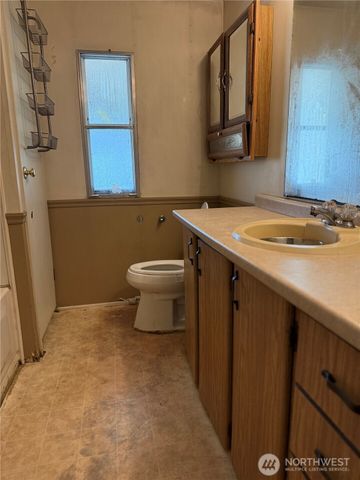 14205 State Route 165 E, Buckley, WA 98321