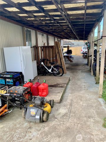 14205 State Route 165 E, Buckley, WA 98321