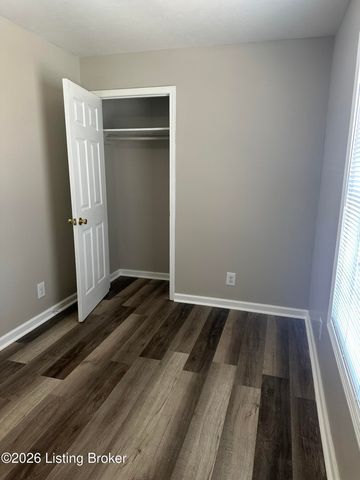 1111 Longfield Ave, Louisville, KY 40215