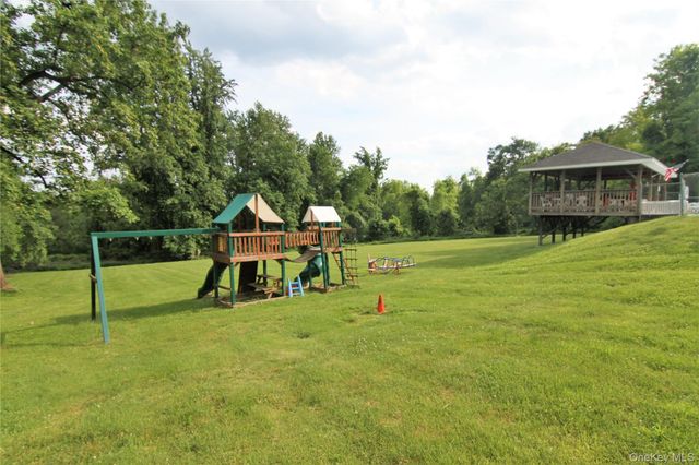 191 SYLVAN LAKE Road 1, Hopewell Junction, NY 12533