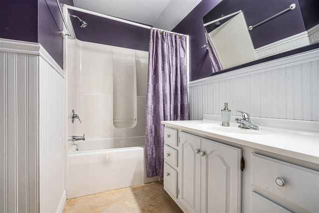1908 Kaiser Road, Galien, MI 49113