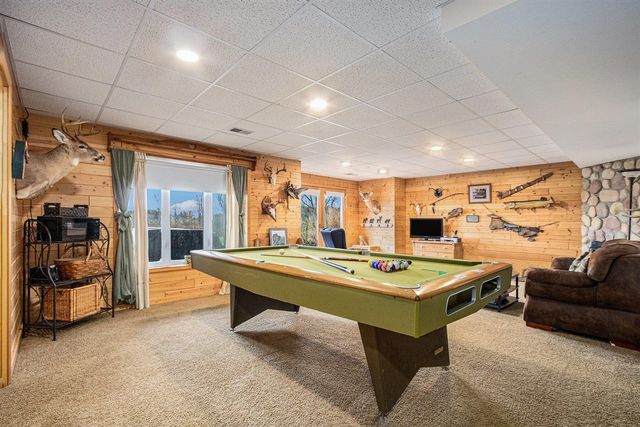 1908 Kaiser Road, Galien, MI 49113