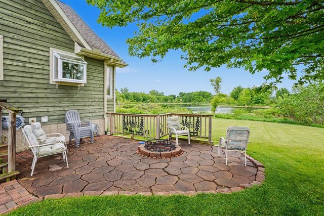 1908 Kaiser Road, Galien, MI 49113