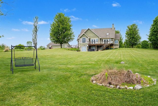 1908 Kaiser Road, Galien, MI 49113