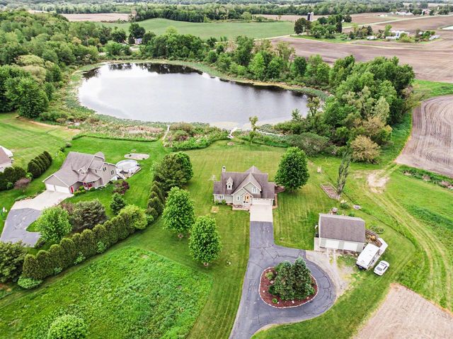 1908 Kaiser Road, Galien, MI 49113