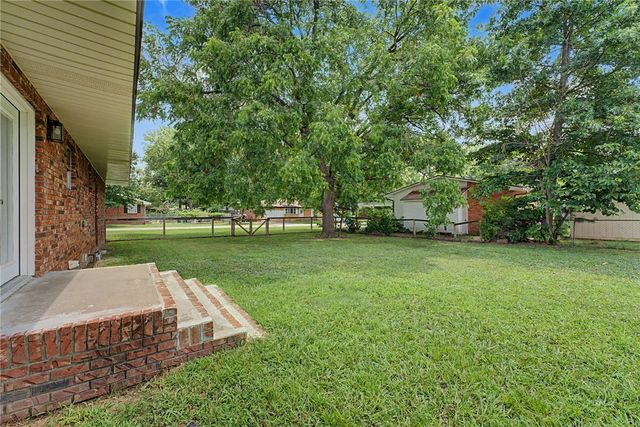 263 Van Dorn Street, Pea Ridge, AR 72751