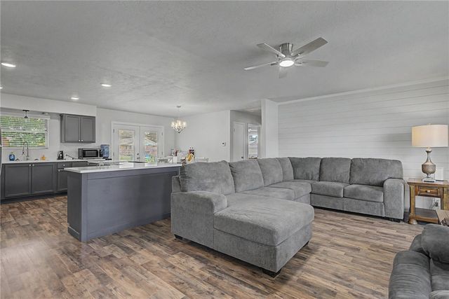 263 Van Dorn Street, Pea Ridge, AR 72751