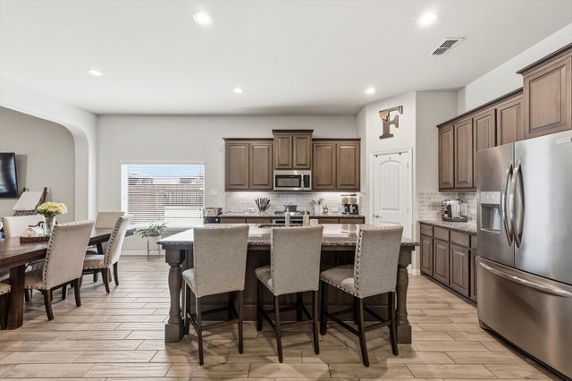 3033 Charing Cross Road, Midlothian, TX 76065