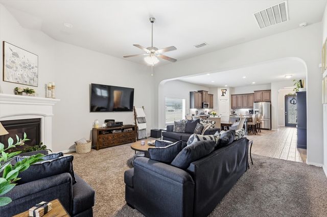 3033 Charing Cross Road, Midlothian, TX 76065