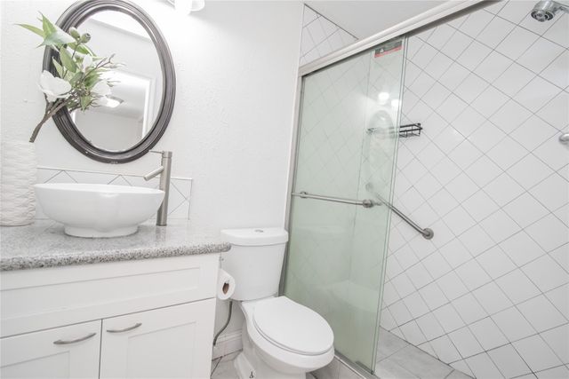 7237 Cook Road, Houston, TX 77072