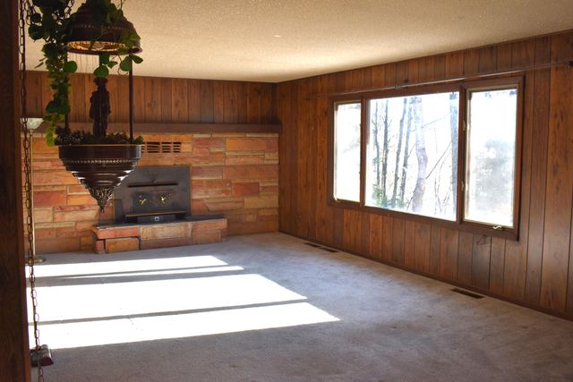 2369 S Riverbend, Pleasant Plains Twp, MI 49304