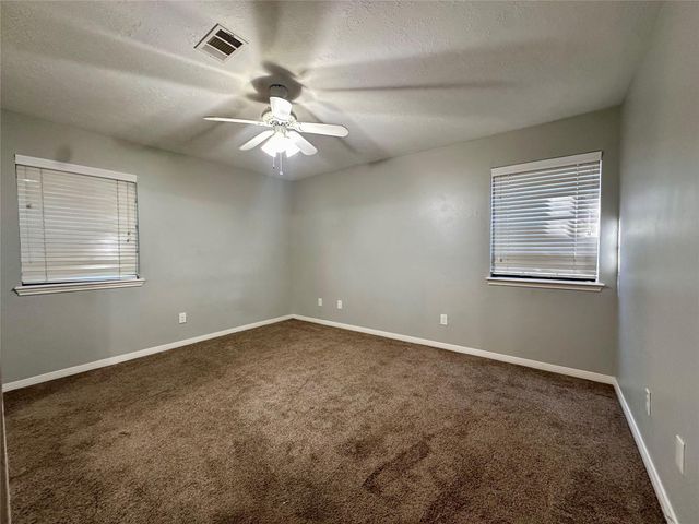 2401 Sycamore Avenue C2, Huntsville, TX 77340